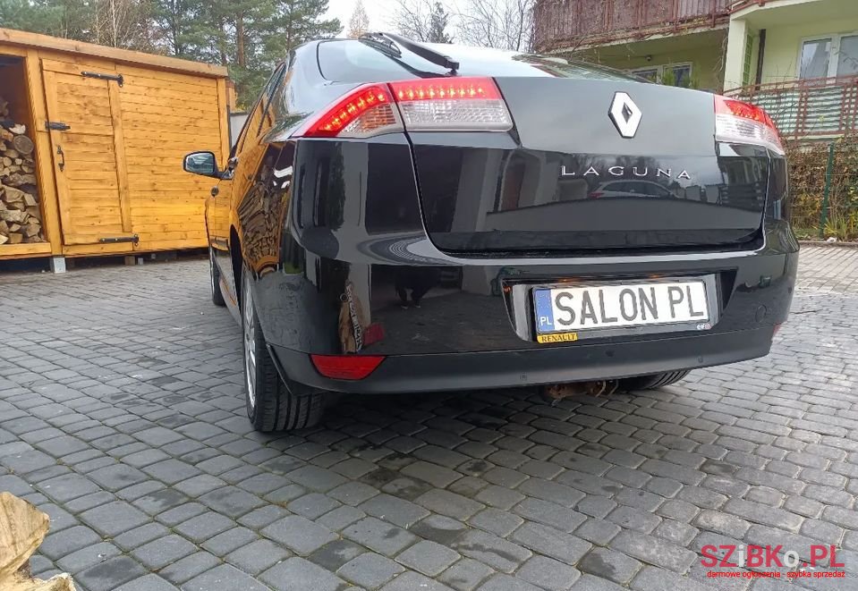 2009' Renault Laguna photo #6