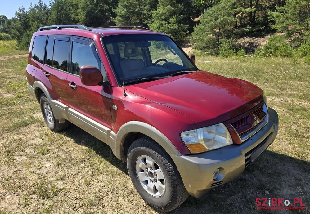 2003' Mitsubishi Montero 3.8 Limited photo #1