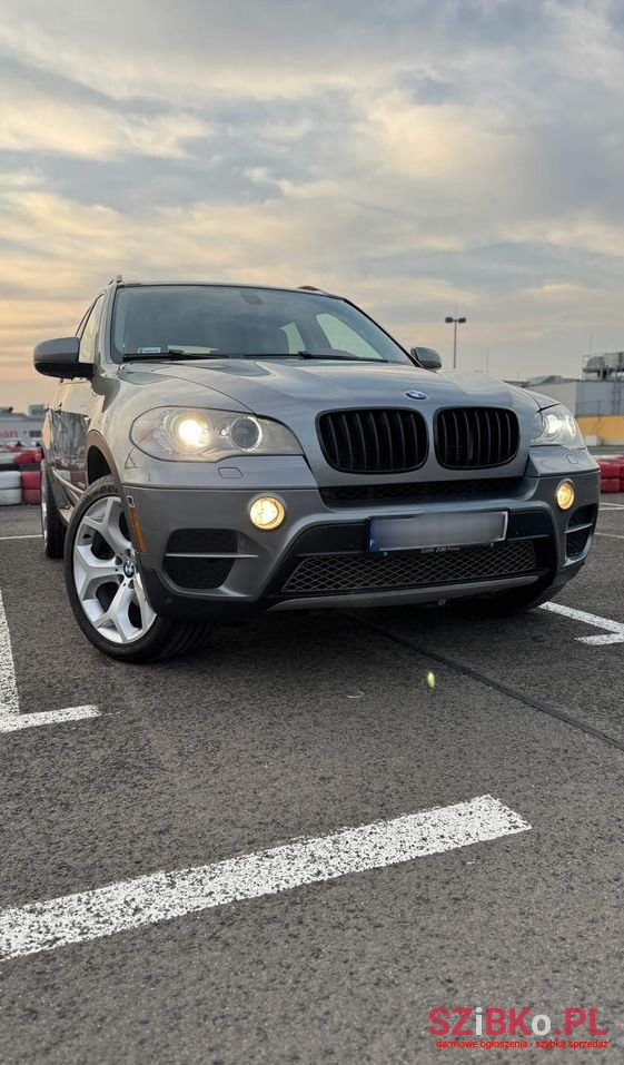 2011' BMW X5 Xdrive35I photo #2
