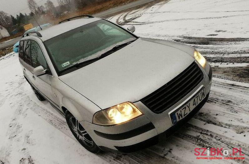 2002' Volkswagen Passat photo #1