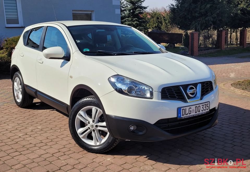2011' Nissan Qashqai photo #1