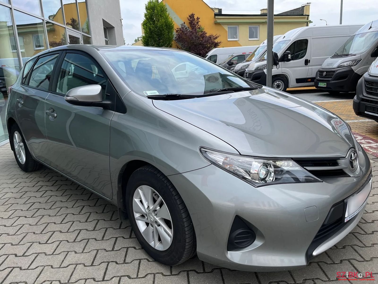2015' Toyota Auris photo #3