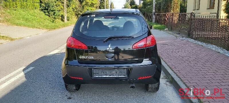 2005' Mitsubishi Colt photo #6