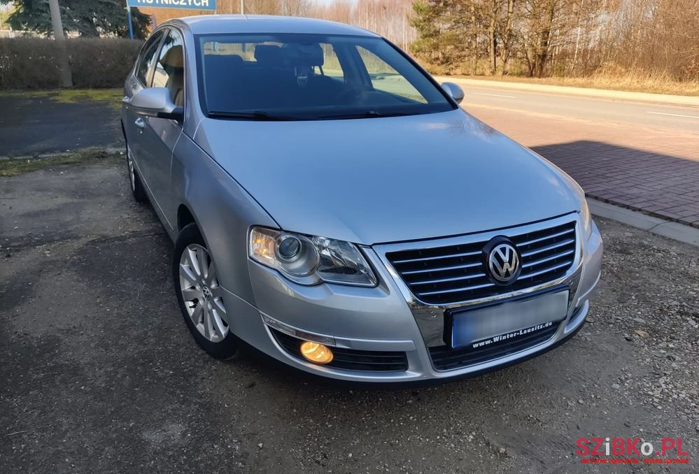 2006' Volkswagen Passat 1.6 Family photo #4