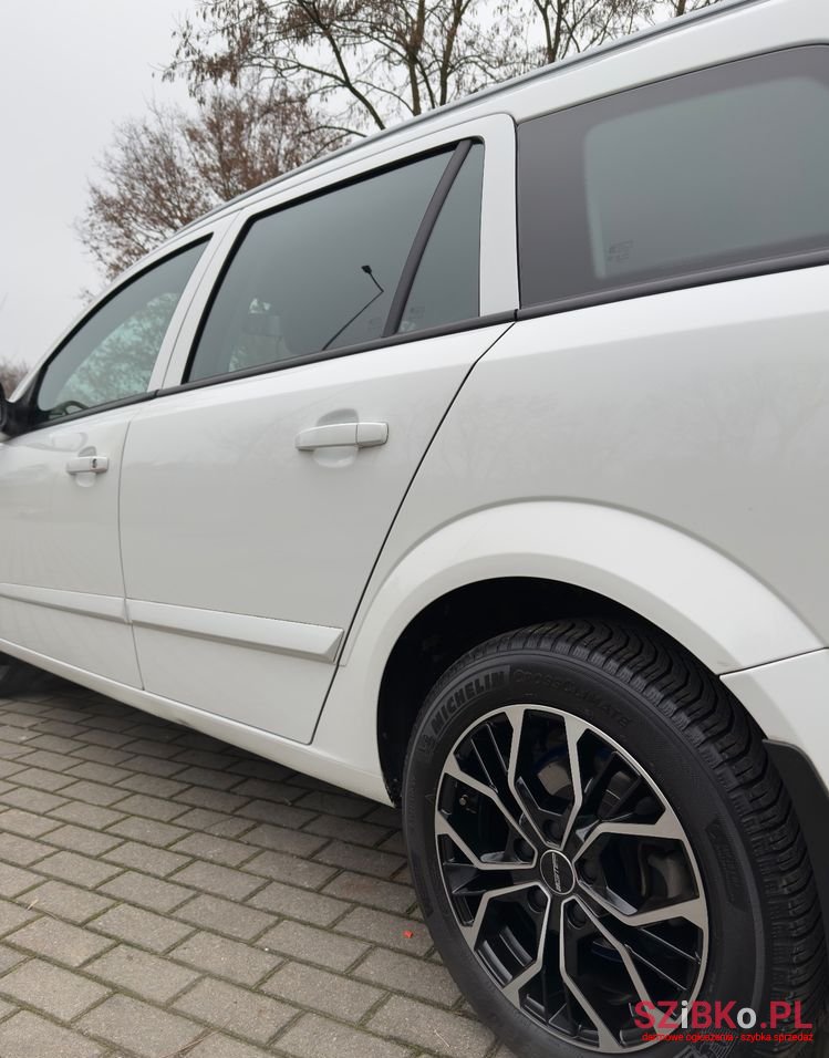 2010' Opel Astra Iii 1.6 photo #4