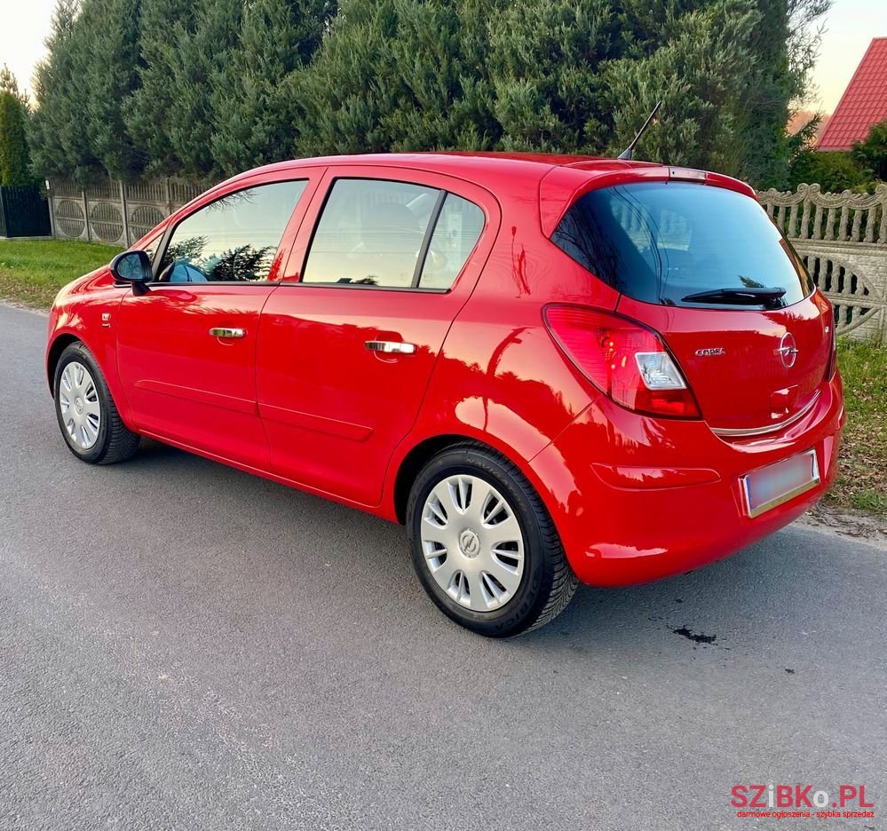 2008' Opel Corsa 1.4 16V Edition photo #6
