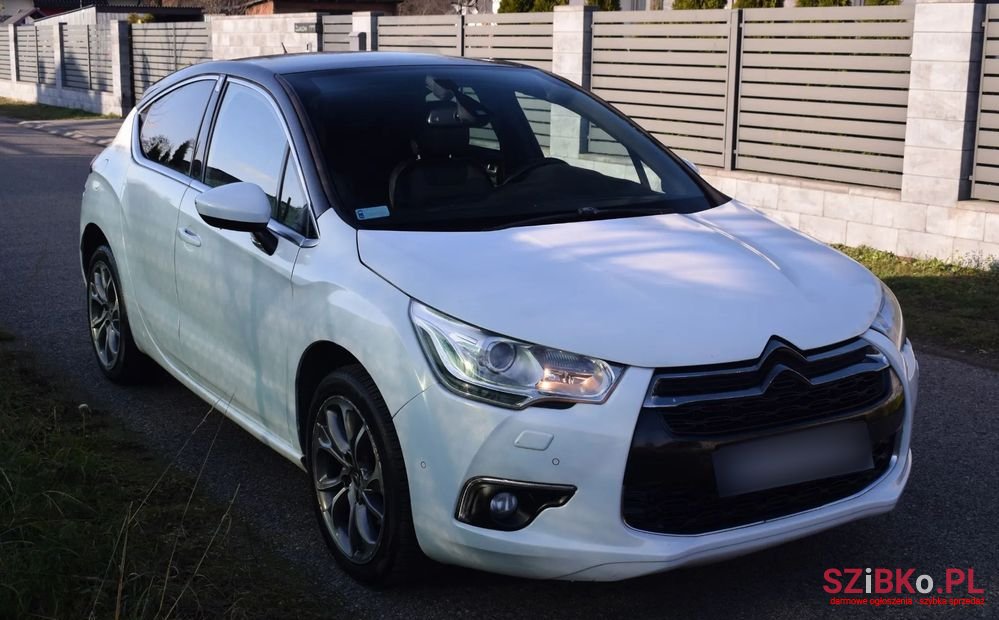 2012' Citroen DS4 2.0 Hdi Sportchic photo #1
