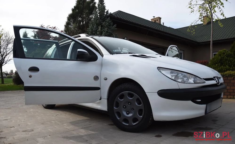 2004' Peugeot 206 photo #3