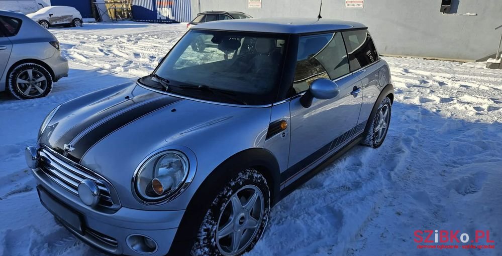 2007' MINI Cooper Standard photo #1
