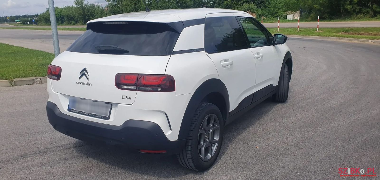 2018' Citroen C4 Cactus photo #3
