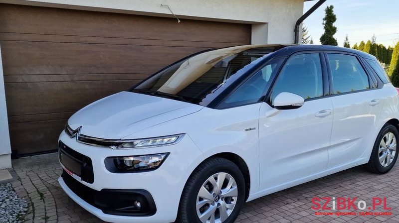 2017' Citroen C4 Picasso photo #3