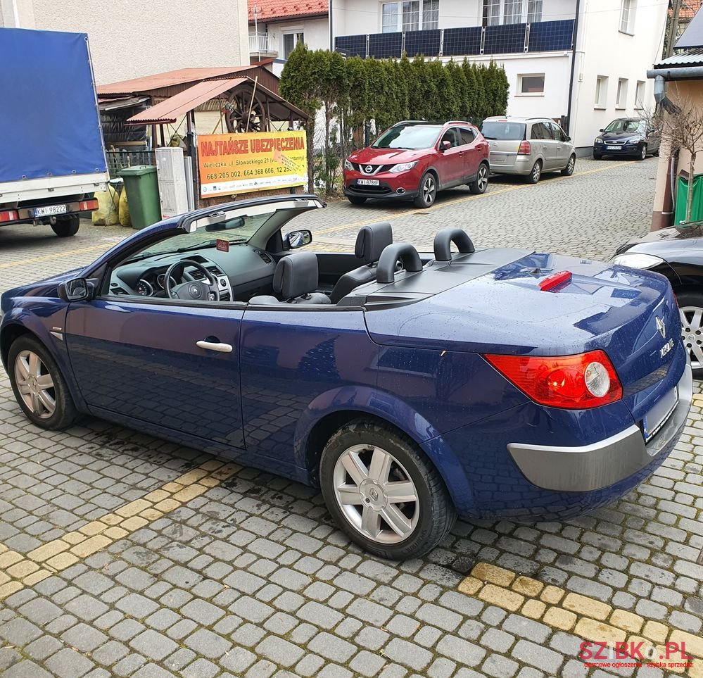 2005' Renault Megane photo #2