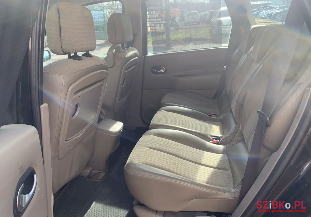 2004' Renault Scenic photo #5