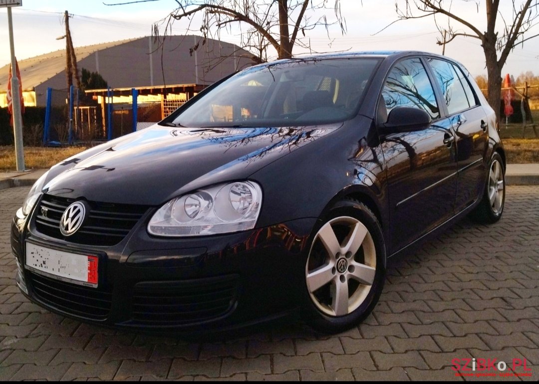 2006' Volkswagen Golf GT photo #1