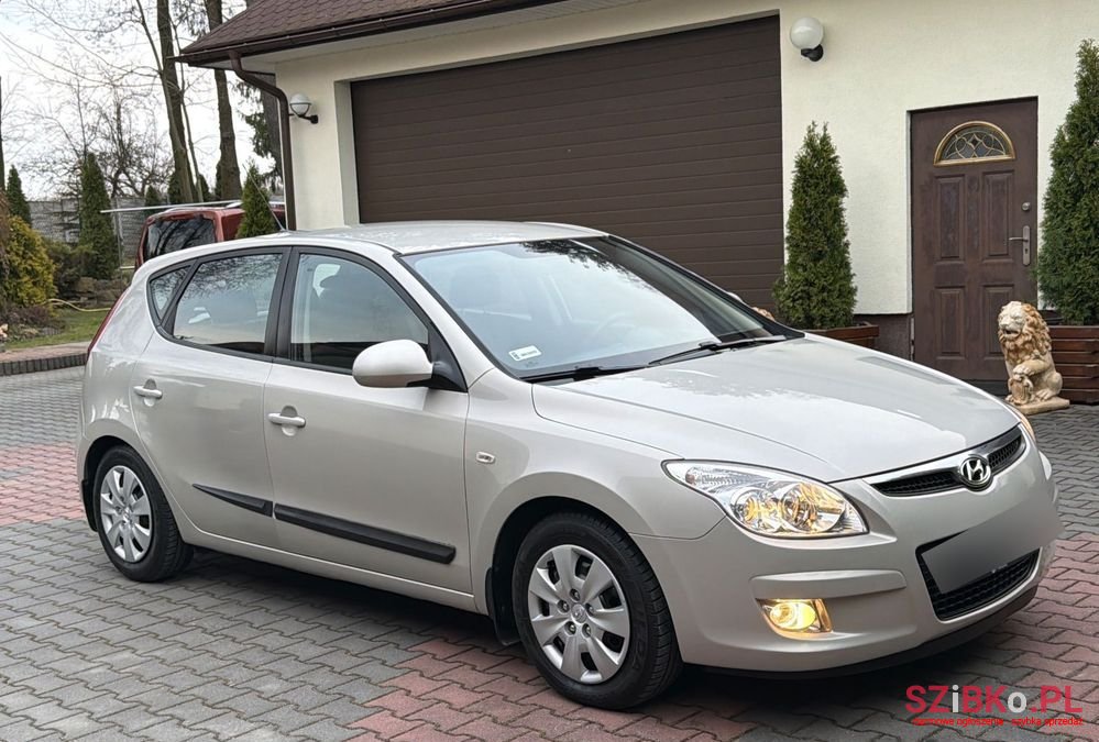 2009' Hyundai i30 photo #5