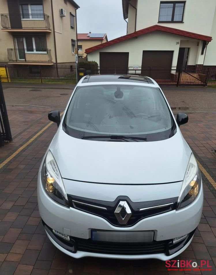 2013' Renault Scenic photo #2