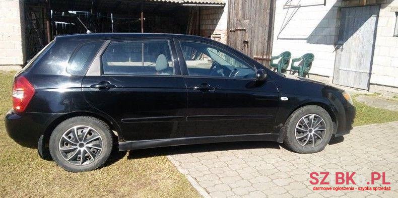 2006' Kia Cerato photo #5