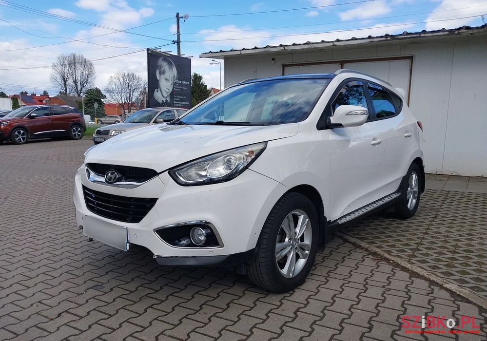 2011' Hyundai ix35 photo #1