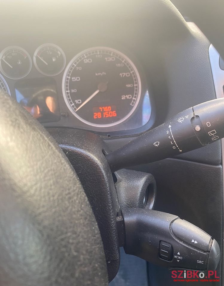 2002' Peugeot 307 2.0 Hdi photo #3