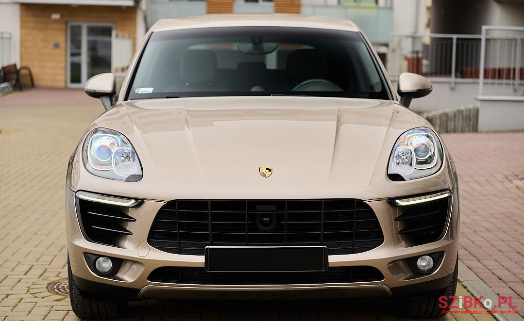 2015' Porsche Macan photo #5