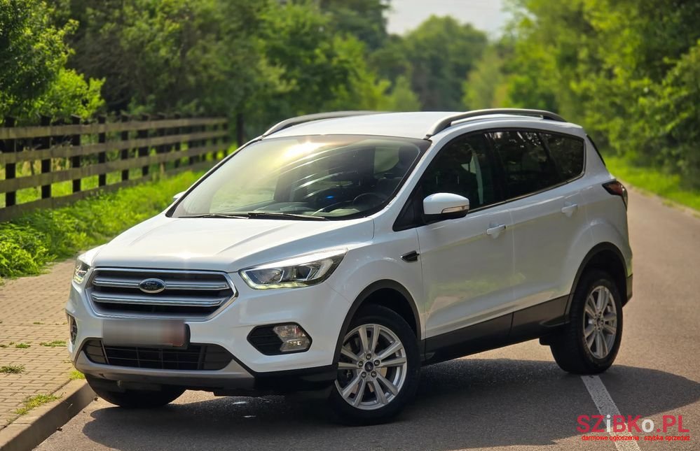 2019' Ford Kuga 2.0 Tdci 4X4 Titanium photo #2