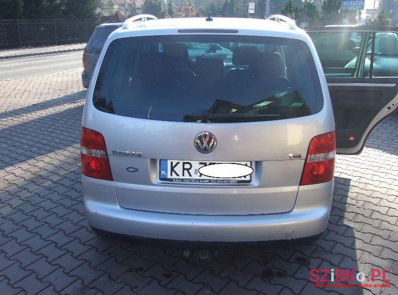 2003' Volkswagen Touran photo #1