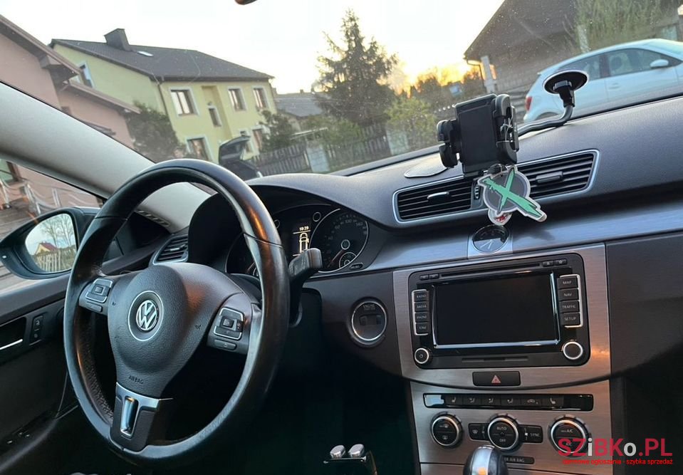 2014' Volkswagen Passat photo #6