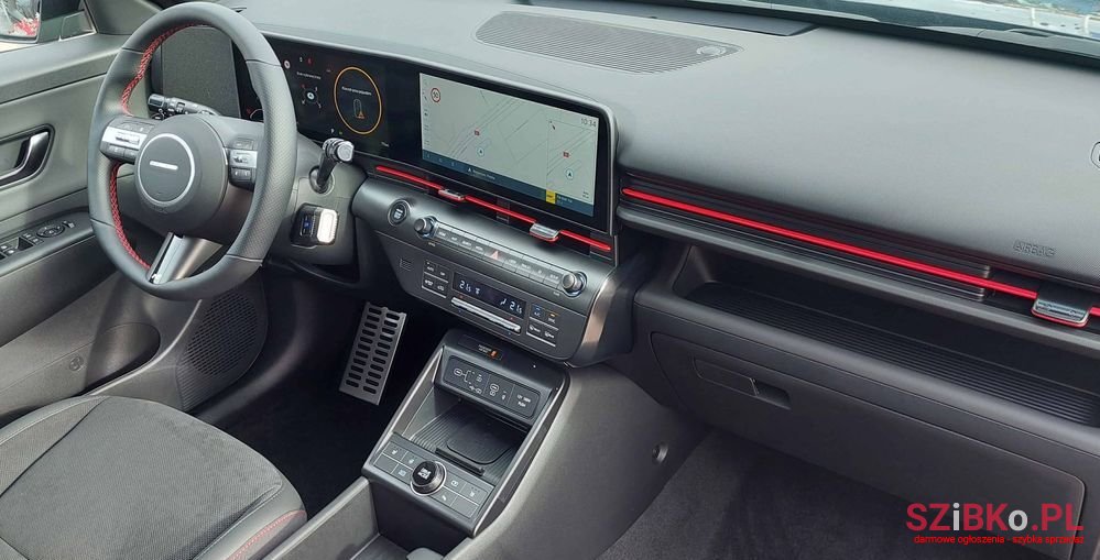 2023' Hyundai Kona photo #3