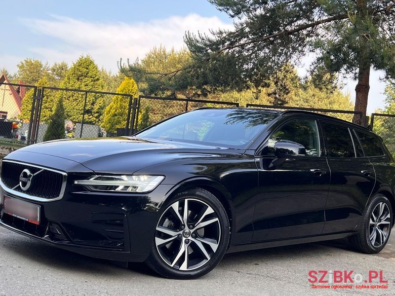 2021' Volvo V60 B4 D photo #2