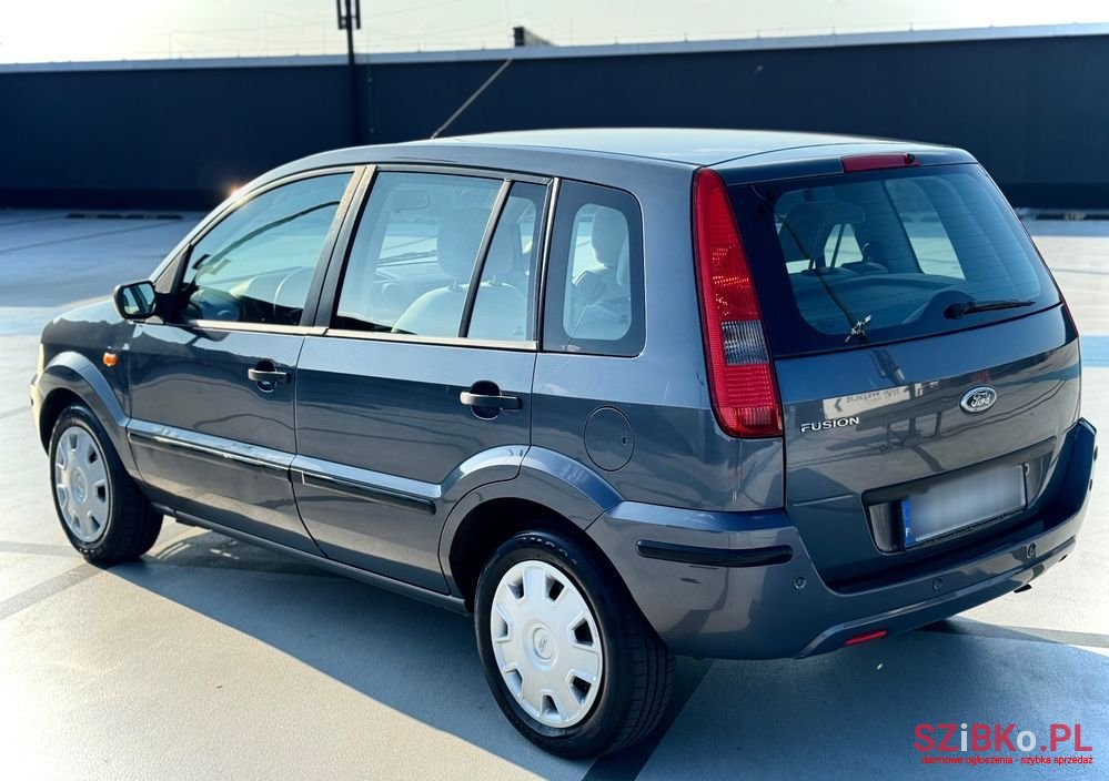 2004' Ford Fusion 1.6 Elegance photo #2