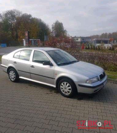 1999' Skoda Octavia photo #1