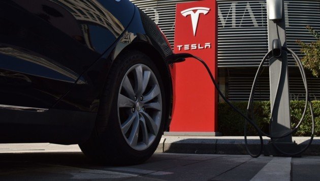 Tesla scouting sites in Germany for possible factory