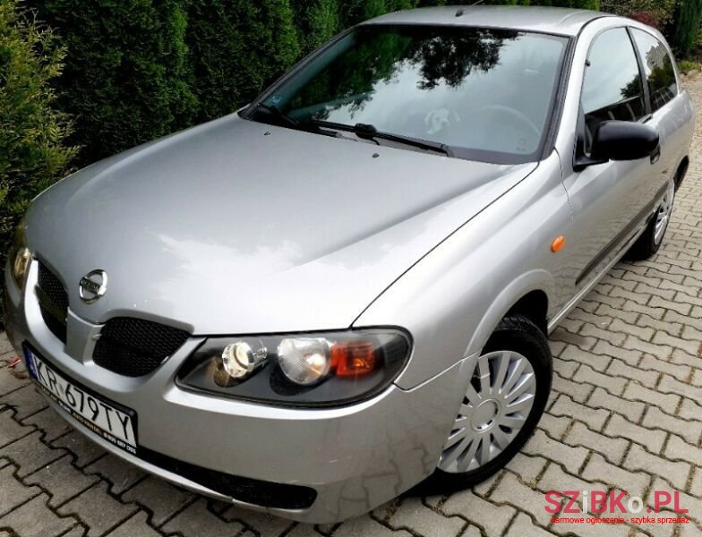 2004' Nissan Almera photo #6