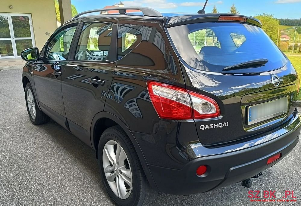 2011' Nissan Qashqai 2.0 Tekna photo #2
