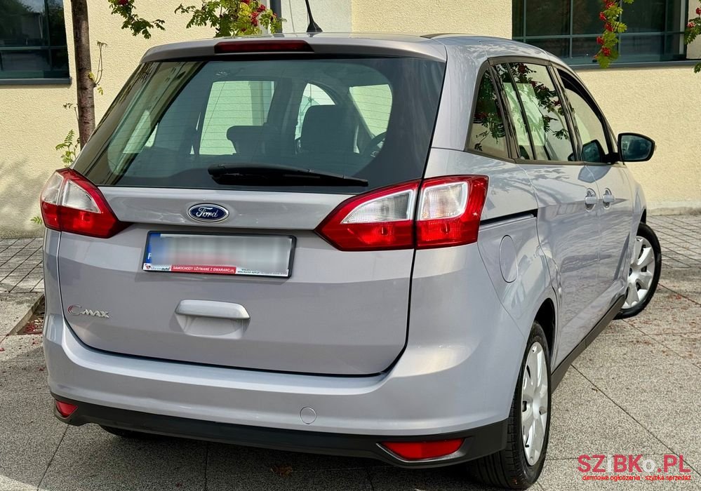 2011' Ford Grand C-MAX photo #3