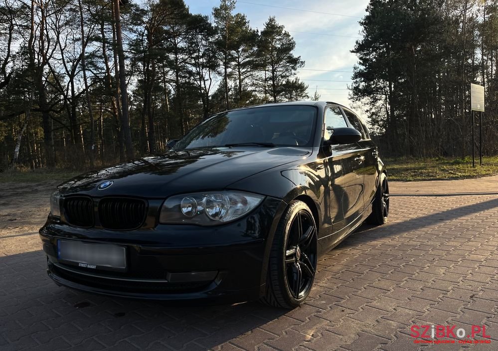 2007' BMW 1 Series 116I photo #1