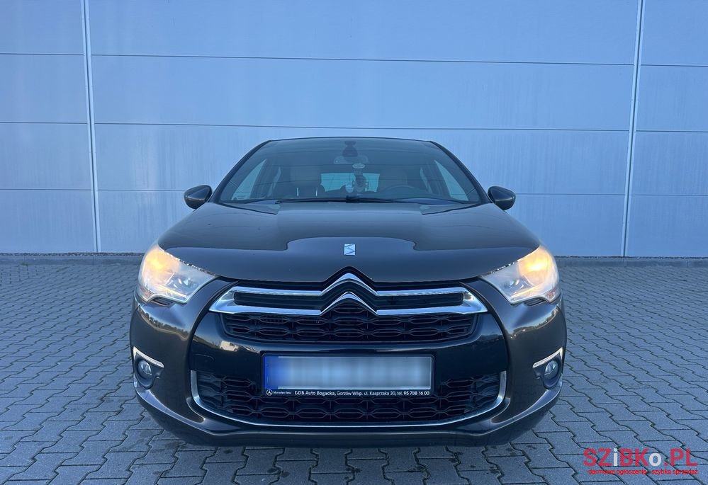 2012' Citroen DS4 1.6 Thp Sochic photo #2