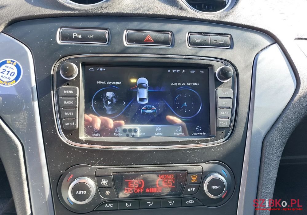 2011' Ford Mondeo photo #3