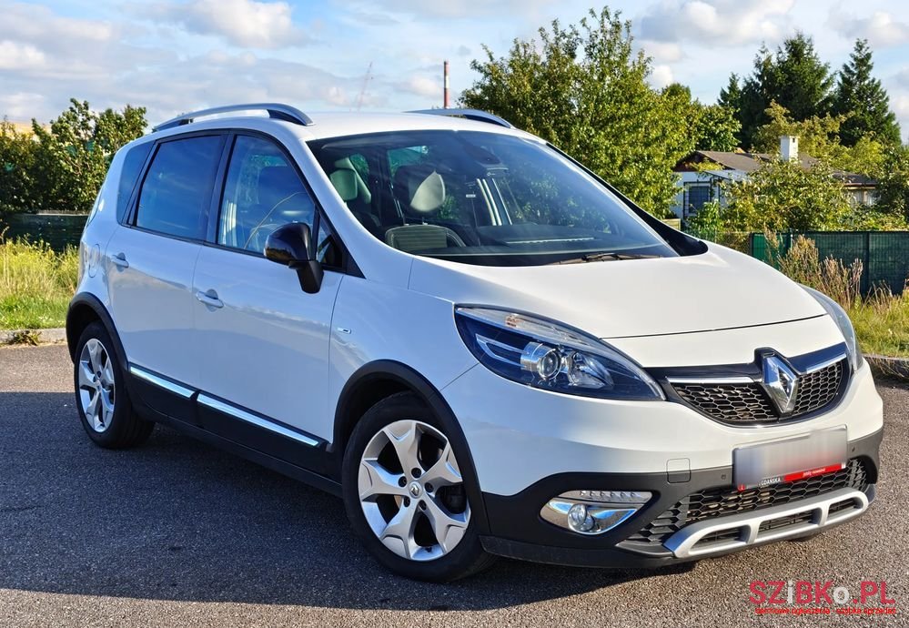 2013' Renault Scenic photo #1