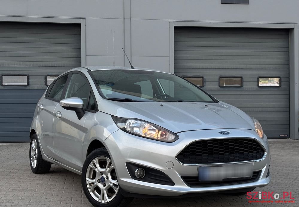 2016' Ford Fiesta 1.25 Celebration photo #3