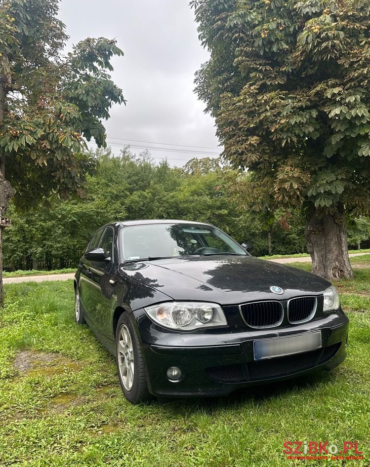 2006' BMW 1 Series 118D photo #4