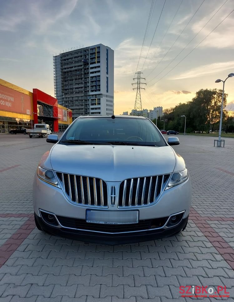 2012' Lincoln MKX photo #2