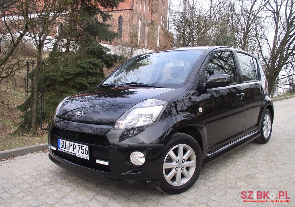 2007' Daihatsu Sirion photo #1