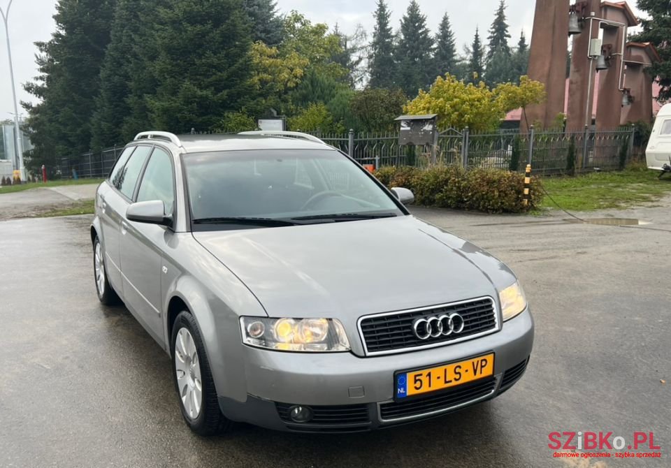2003' Audi A4 Avant photo #1