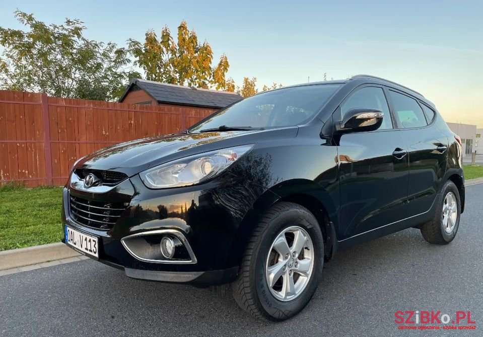 2011' Hyundai ix35 photo #2