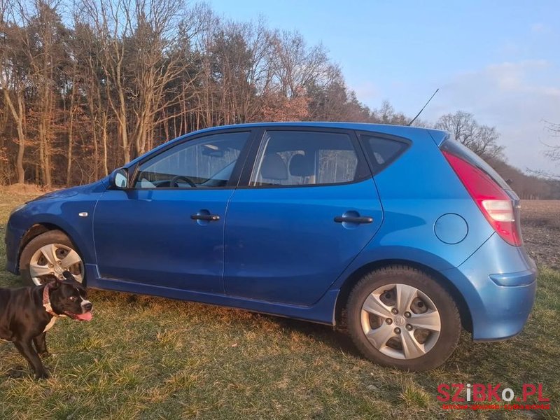2010' Hyundai i30 photo #3