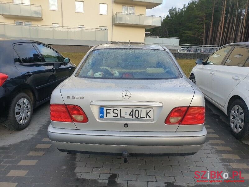 1998' Mercedes-Benz Klasa E photo #4