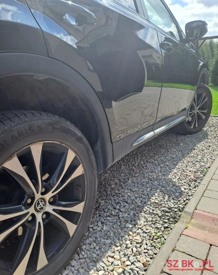 2015' Toyota RAV4 photo #5