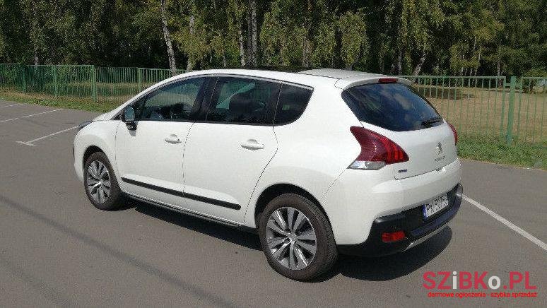 2015' Peugeot 3008 photo #2