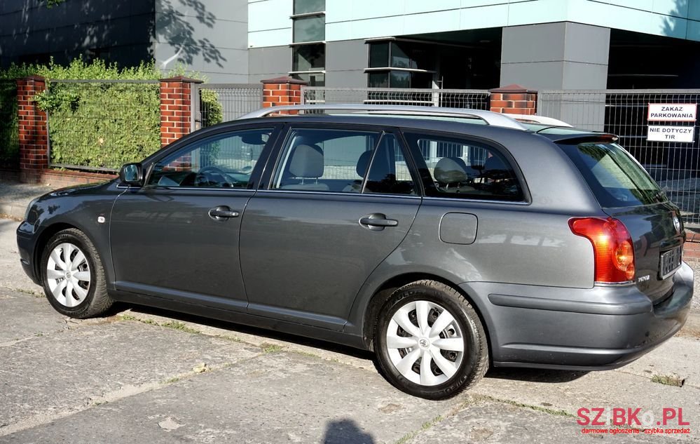 2006' Toyota Avensis 1.8 Vvt-I Combi Sol photo #5